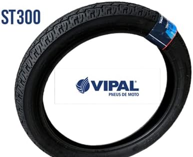 Imagem frontal de um pneu com fundo branco liso, sem outros elementos visuais