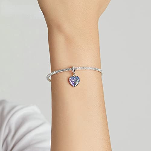 Collar de corazón de plata para regalar en aniversarios y momentos especiales 4