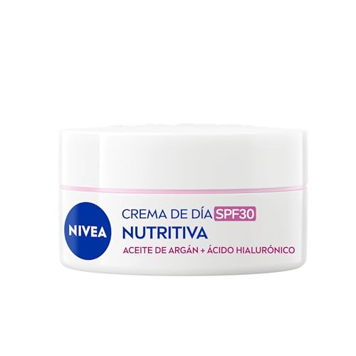 NIVEA Crema de Día Nutritiva - Crema Facial Hidratante - Hidratanta y Previene las Manchas - Protección Solar PF30 - Aceite de Almendra y Extracto de Magnolia Natural - Piel Seca y Sensible - 50 ml