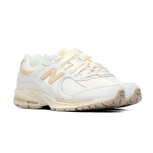 Chaussure M2002rvf New Balance pour arpenter la ville avec élégance et confort
