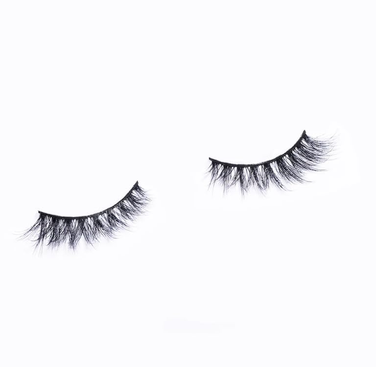 Formless Beauty by Jenny McCarthy Luster Lash – 3D Faux Mink False Eyelashes – Medium Length, Voluminous, Reusable up to 15 Wears