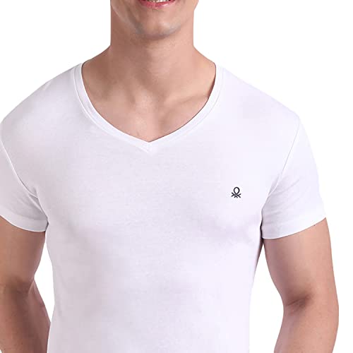 Image of UNITED COLORS OF BENETTON Men's Regular Fit T-Shirt