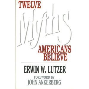 Paperback Twelve Myths Americans Believe Book