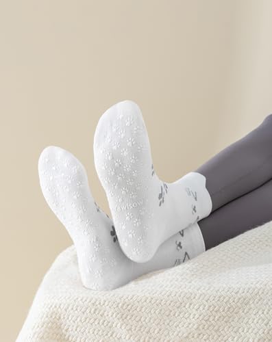 Image of Yawlsow Pilates Grip Socks for Women Cute Yoga Grippy Non Slip Non Skid Cat Socks with Cat Paw Gripper for Barre Workout