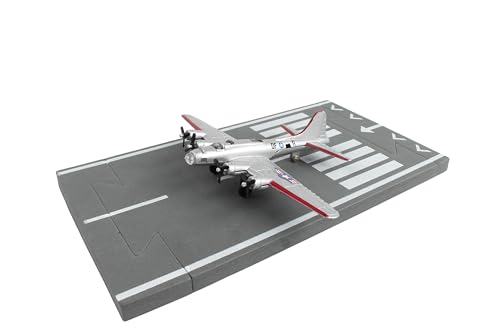 Image of Daron Worldwide Trading Runway24 B-17 Vehicle, Silver