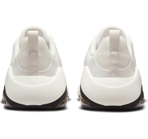 Nike Women's Bella 7 Sneaker3