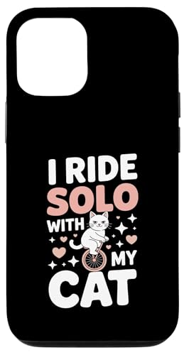 I Ride Solo With My Cat Funny Cat Lover ���[���A �X�}�z�P�[�X iPhone 12/12 Pro �p