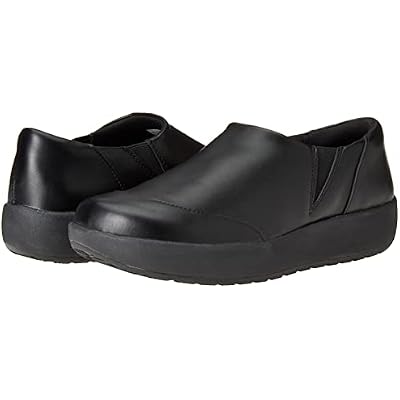 Amazon Essentials womens Comfortable Slip Resistant Service Shoe