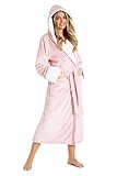 KOMFORT UND QUALITÄT --- Mit diesem Ladies Dressing Gown Kuschelmantel bleibt man gern zu Hause. Der Morgen Mantel ist aus einem hochwertigen Fleece Stoff gefertigt und somit gemütlich, leicht, und super bequem (100% Polyester). Unser Damen Morgenmantel Lang ist das perfekte Outfit für einen gelassenen Morgen und einen entspannten Abend, zu Hause oder auf Reisen im Urlaub.