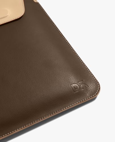 Image of DailyObjects Walnut Brown SnapOn Envelope Sleeve For Macbook Pro 38.01cm (15 inch)