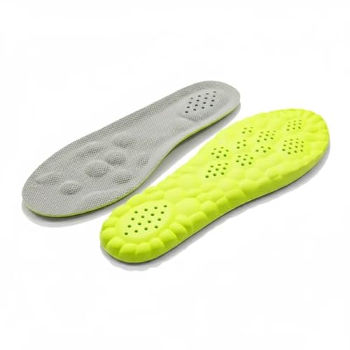 La plantilla deportiva acolchada de alta densidad mejora la sujeción lateral, es personalizable y aumenta la estabilidad y la comodidad en la pista. (43-44)