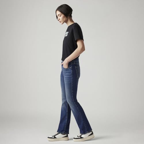 Image of Levi's Women's 725 Flared Fit High Rise Jeans