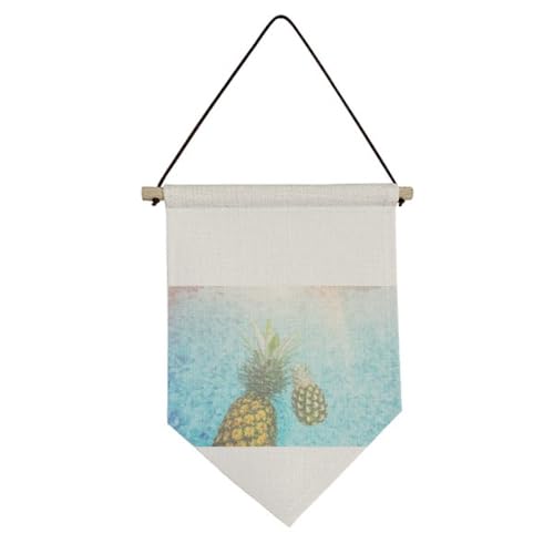 Drapeau en toile PineFruit suspendu fruits rouges déco bleue