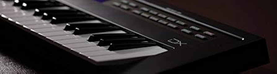Yamaha reface DX シンセサイザー Yamaha Reface DX FM Synthesizer | Sweetwater