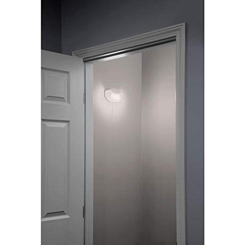 Image of Lithonia Lighting FMMCL 18 840 S1 M4 LED Flush Mount Closet Light with Pull Chain, White, 18 inch