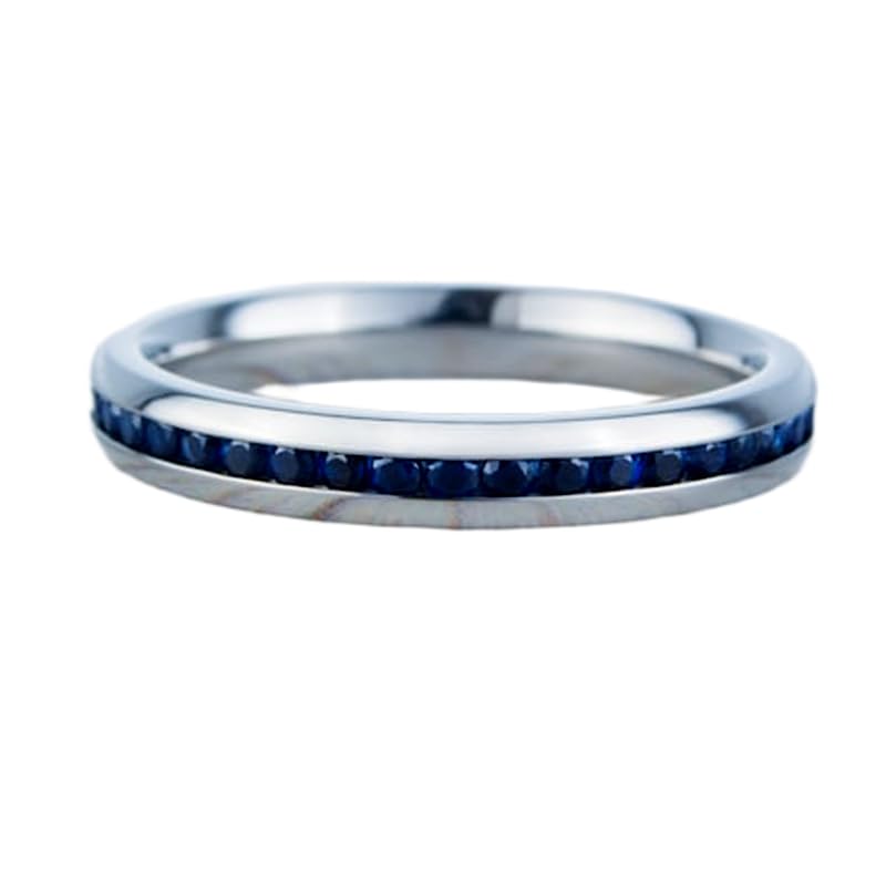 Bague d'éternité saphir bleu et argent pour illuminer vos tenues au quotidien