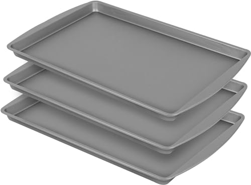 G & S Metal Products Co BE381-4-AZ Bakereze Medium Nonstick Cookie Pan thumb #1
