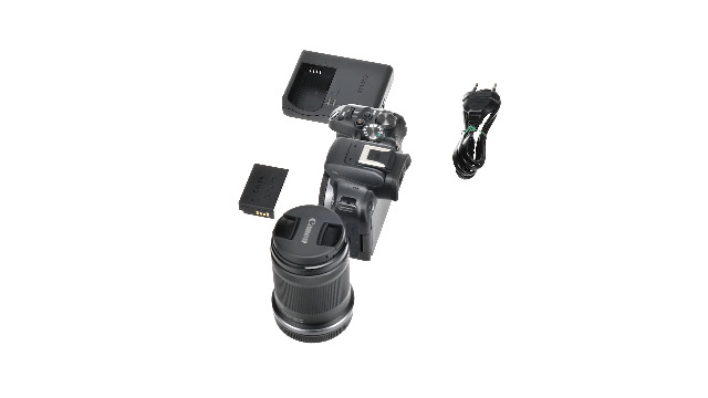 Canon EOS R10 RF-S 18-150 mm IS STM Kit Fotoğraf Makinesi : Amazon