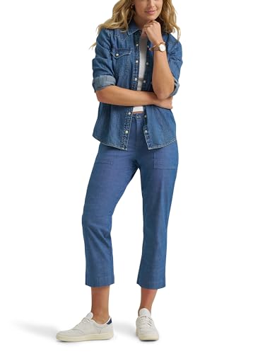 Image of Lee Women's Ultra Lux Comfort with Flex-to-go Utility Capri Pant