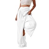 Ce pantacourt femme au style décontracté est parfait pour la detente ou les balades, illustrant l'équilibre des vêtements.