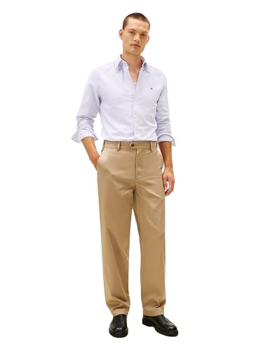 Image of Tommy Hilfiger Men's Long Sleeve Oxford Shirts in Regular Fit, Men's Button Down Shirts, Also Available in Big and Tall