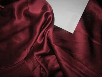 Soie bordeaux anti irritation pour peau sensible et doublure de vêtement