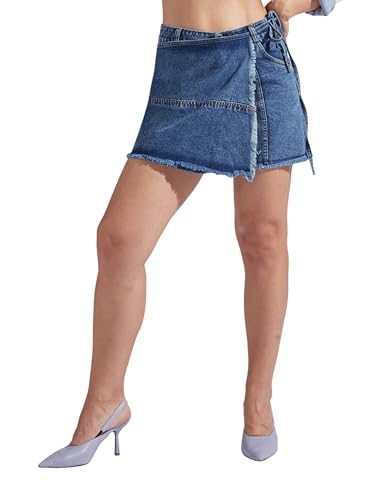 Image of Miss Chase Women's Relaxed Mid Rise Regular Non Stretchable Denim Shorts