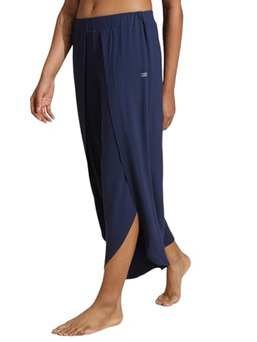 Image of Silvertraq Women's Padded Moto Crop Tee