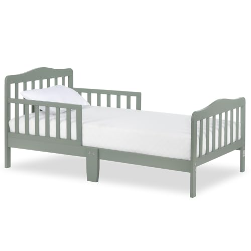 Image of Dream On Me Classic Design Toddler Bed, GREENGUARD Gold, Meadow Green