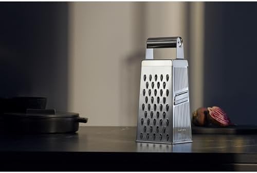 WMF Gourmet – Rallador Cuadrado , 10,5 x 8 x 24 cm, Rallador de Acero Inoxidable Cromargan, 4 Superficies de Rejilla, Ideal como Rallador de Patatas, Cortador de Verduras, Apto para Lavavajillas
