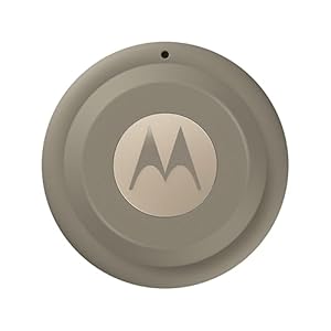Motorola Moto Tag – Smart Tracker, 1er Pack (Android- und iOS-kompatible, Bluetooth 6.0, IP67 Wasserschutz, Finder für Schlüssel, Gepäckstücke und vieles mehr), Pantone Laurel Oak