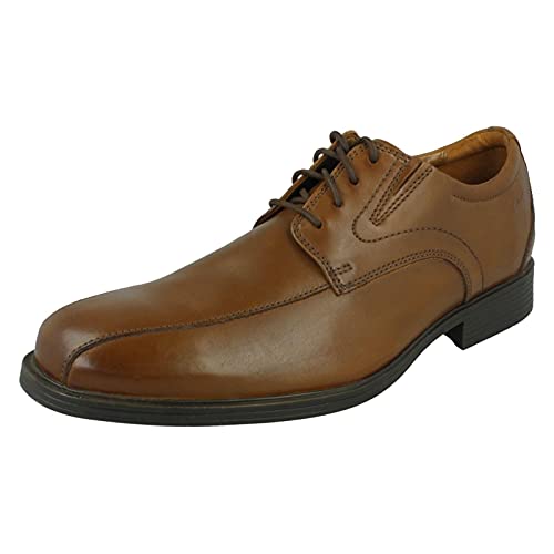 Image of Clarks Men's Whiddon Pace Oxford | Dress Shoes