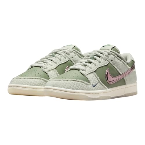 Image of Nike Men's Dunk Low Retro Shoes