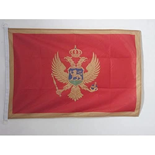 AZ FLAG - Drapeau Monténégro Spécial Extérieur - 90x60 cm - Pavillon Nautique Monténégrin En Maille Bloquée Avec Anneaux Plastiques Intégrés - 80g