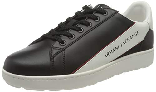 Classic Low Logo Sneaker