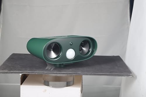 4 Pack Solar Ultrasonic Animal Repellent Outdoor Squirrel Repellent Deer Repellent Devices Smart Motion Sensor, Coverage of Yards, Gardens and Farms for Birds, Cats, Squirrels, Deer and Rabbits