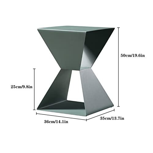 Table d'appoint bureau et canapé pour optimiser le rangement de chambre