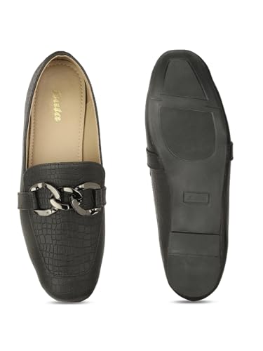 Image of Bata Women Pull On Loafers