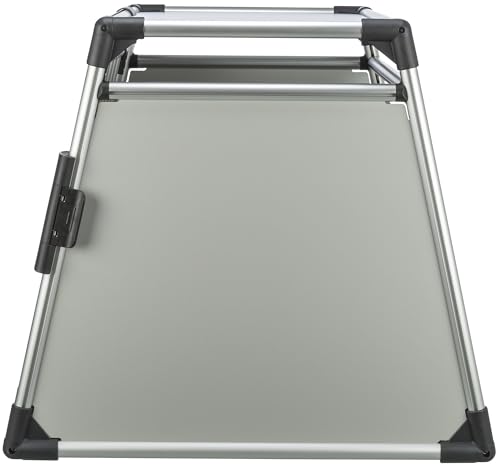 TRIXIE Hunde-Transportbox Aluminium in silber – L: 93 × 64 × 74 cm, stabile und geräuscharme Hundebox mit abgeschrägten Seiten, Sicherheitsverschluss & rutschfester Liegematte – 39344