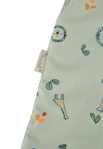 Sterntaler Babyschlafsack 44cm Giraffe & Löwe – Alloverdruck, Hydrocool-Futter, leichte Wattierung – Zwei-Wege-Reißverschluss, Druckknöpfe & Kabelöffnung - 1,50 TOG – Baby und Kleinkind Schlafsack