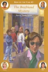 Paperback The Boyfriend Mystery (Kids on the Case, 2) Book