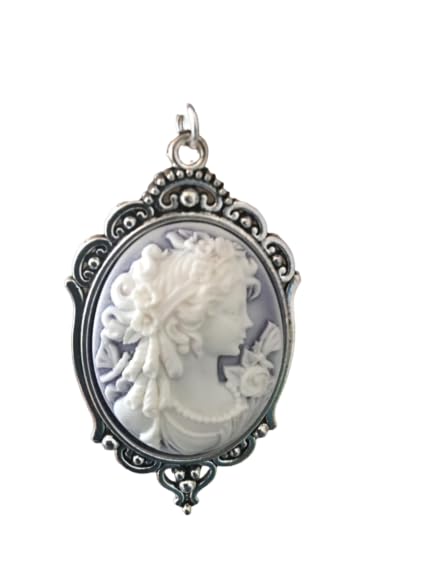Pendentif camée jeune fille au papillon argent bijoux fins rétro