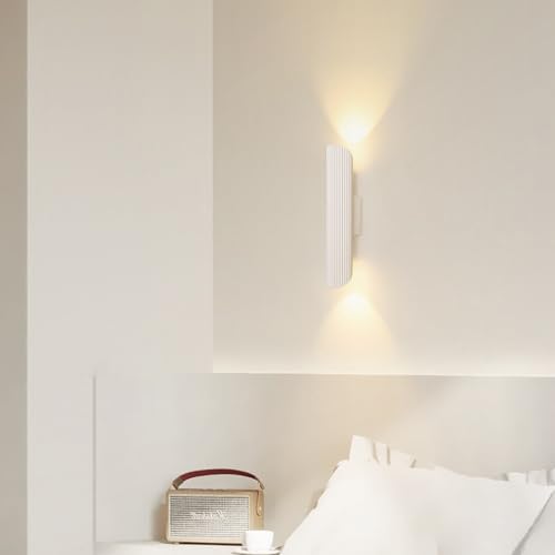 Aplique de pared moderno para interiores dorado con iluminación vertical 5