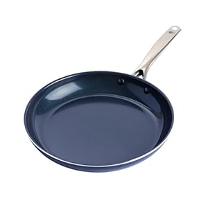 Blue Diamond Cookware 12″ Frying Pan Skillet, Diamond Infused Healthy Ceramic Nonstick, PFAS and PFOA-Free, Dishwasher Safe, Oven Safe, Even Heating, Metal Utensil Safe, Warp Control, Blue