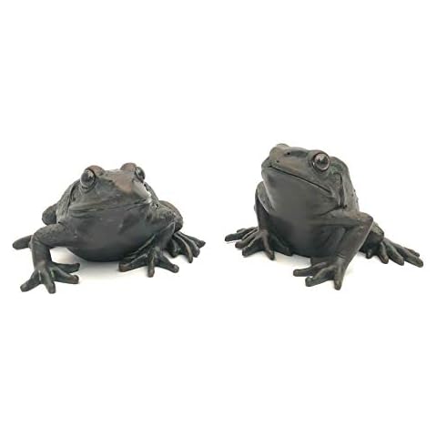 London Ornaments Set of Two Large Frogs Cover