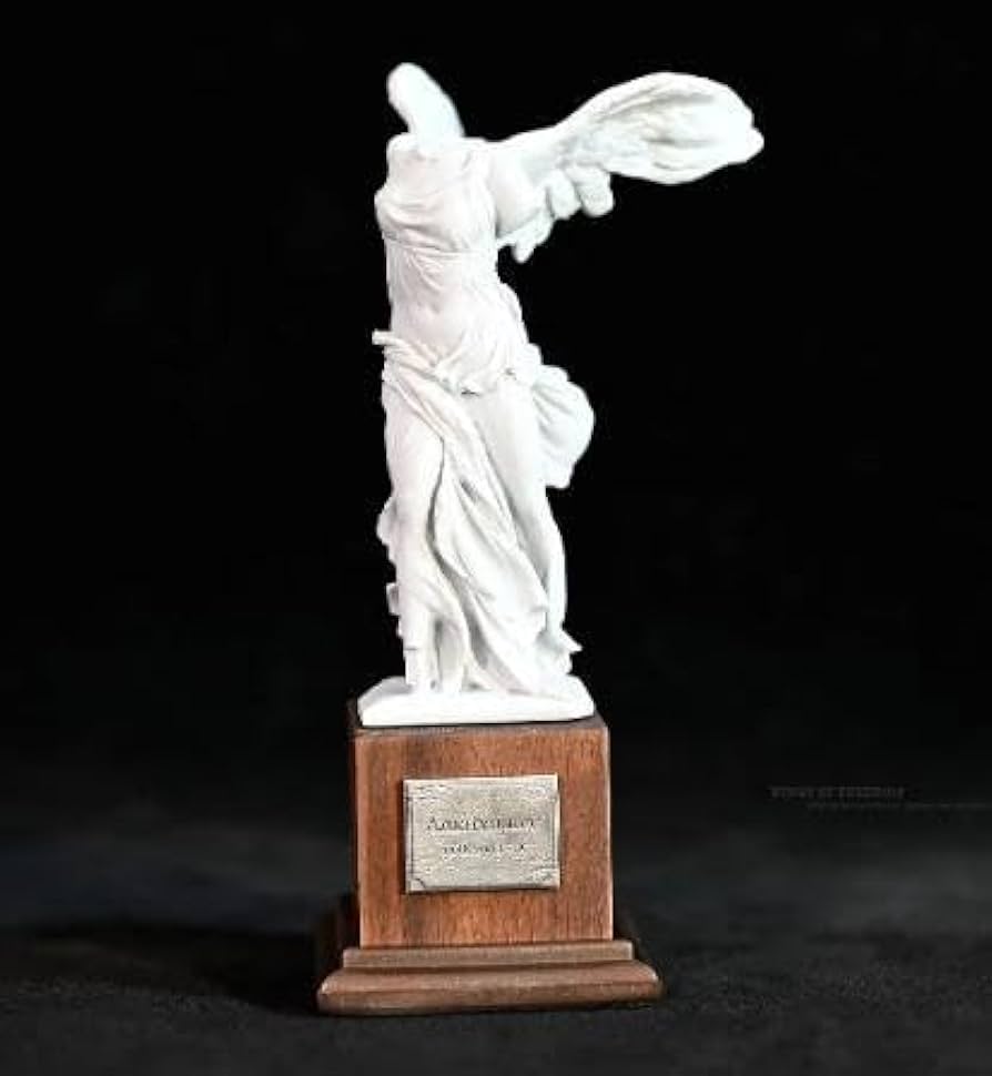 Amazon.co.jp: サモトラケのニケ オブジェ 彫刻 ルーブル美術館