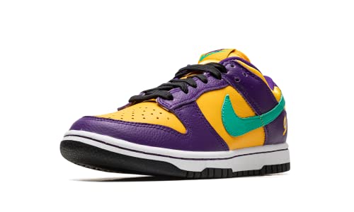 Image of Nike Dunk Low SE Women's Trainers