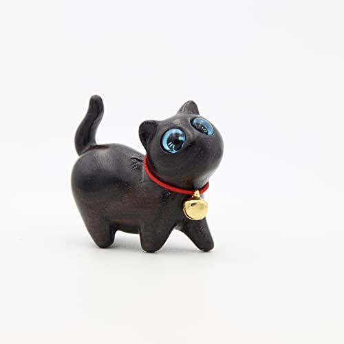 REEZHEE Green Sandalwood Hand Carved Cat Statue