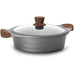 Cazuelas Muñoz Lacor - 27327 - Cacerola Baja de cocina con tapa cristal Stilo, Compatibilidad: todo tipo de cocinas, incluida la inducción, Fabricada en Aluminio Fundido, Ecológica y libre de PFOA, 28cm