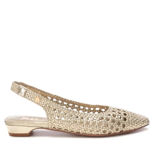 XTI - Zapato Mujer Oro - Calzado Cómodo y Versátil - Moda Casual - Modelo 14378501 (Talla 39)